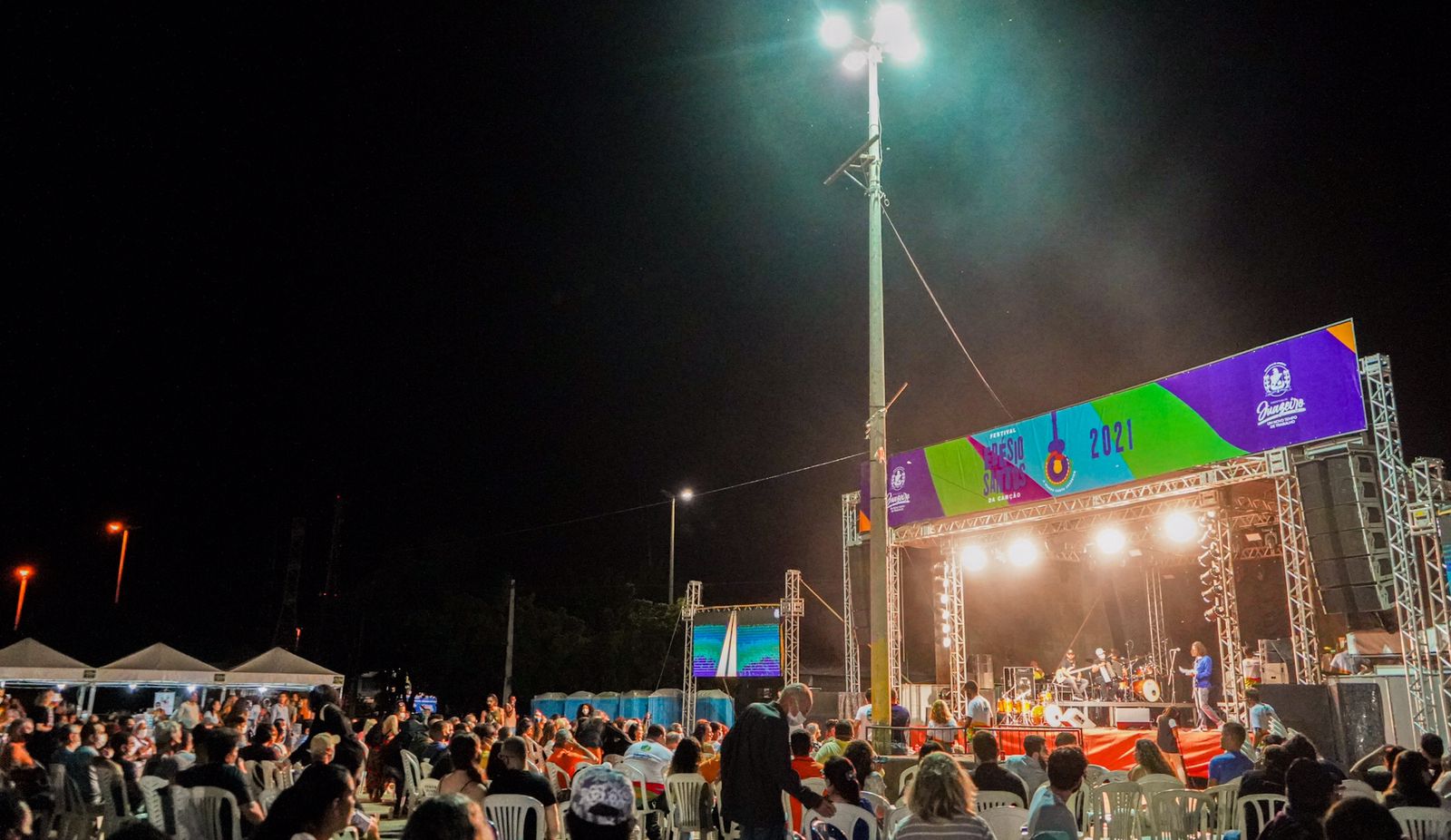 Primeira noite do Festival Edésio Santos da Canção encanta o público