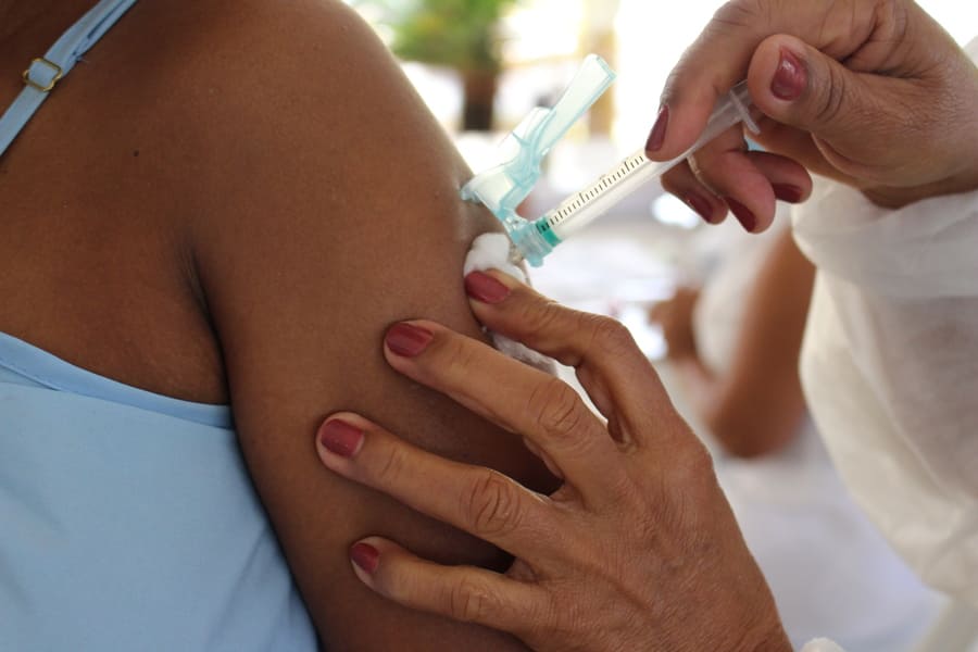 Vacinação contra Covid-19 segue nesta quinta-feira em Juazeiro; confira cronograma