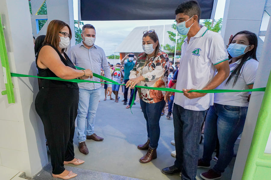 Itamotinga recebe escola totalmente requalificada e prestigia apresentações do “Natal Iluminado” da Prefeitura de Juazeiro