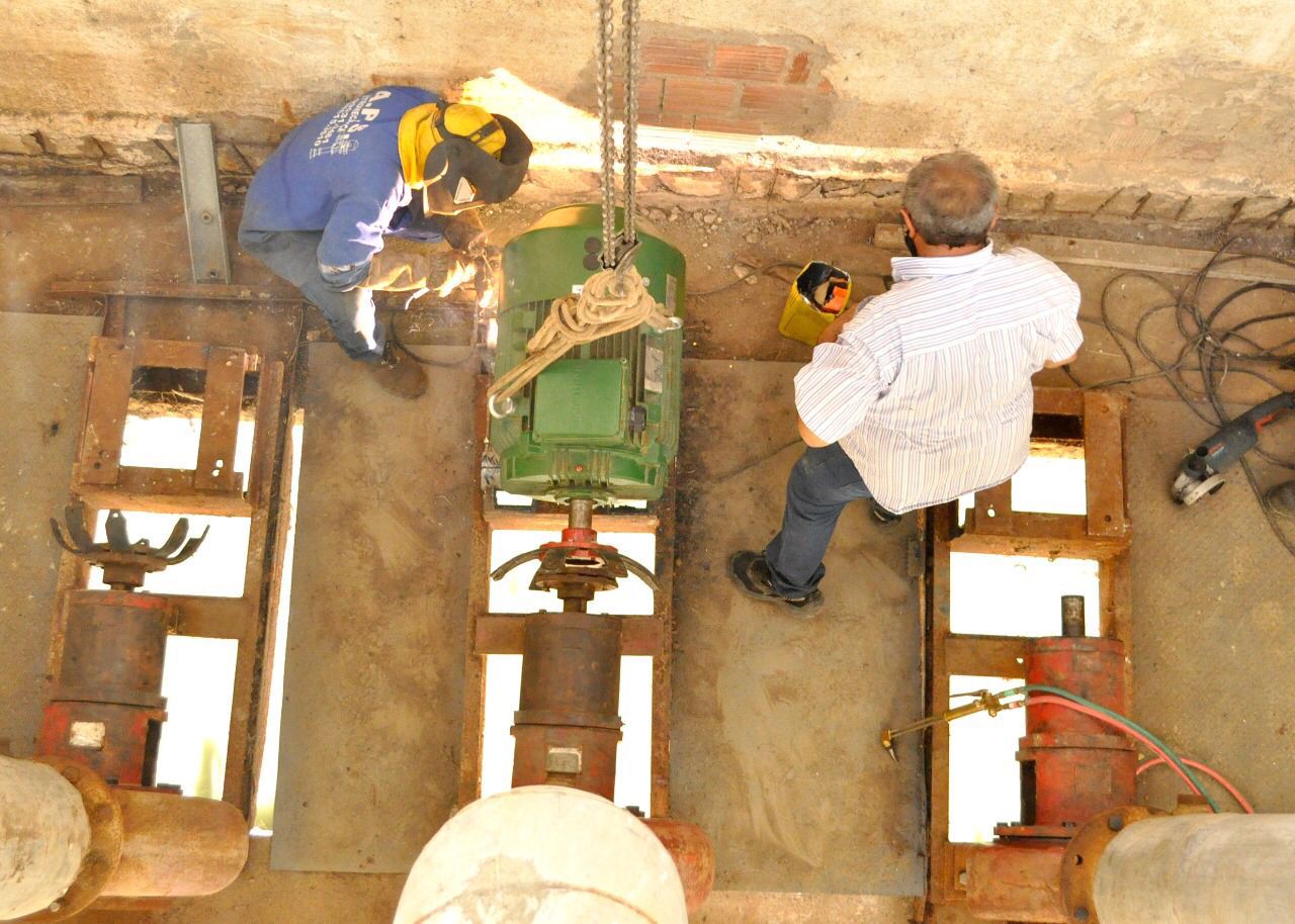 Com aumento da vazão do rio, SAAE Juazeiro instala bombas de elevação e monitora ações na Barragem do São Geraldo