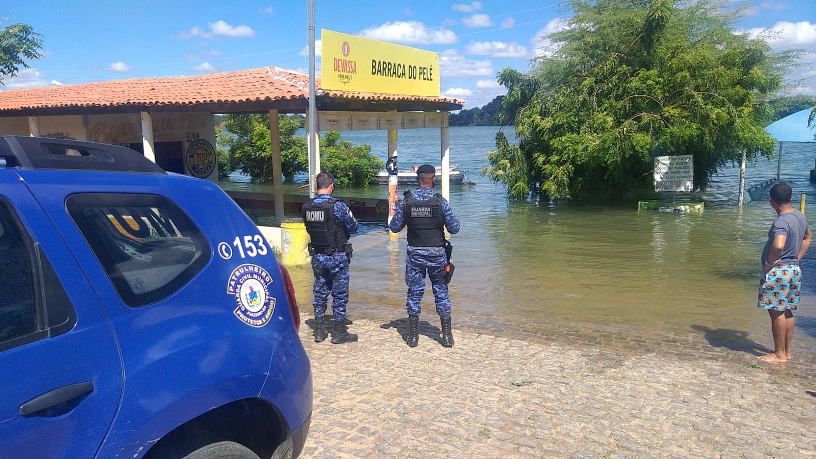 Guarda Civil de Juazeiro reforça ações de segurança em áreas atingidas pela cheia do rio
