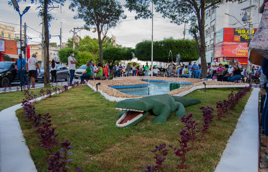 Prefeitura de Juazeiro garante espaço de lazer e convivência com revitalização da tradicional Praça do Jacaré