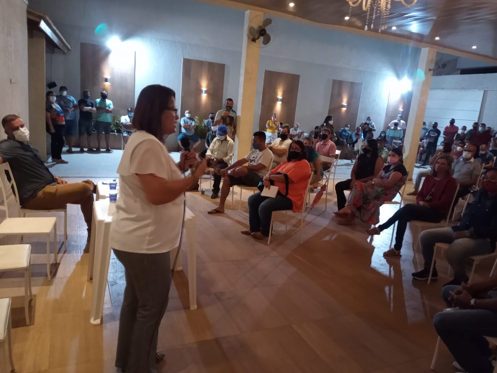 Prefeita Suzana Ramos dialoga sobre demandas com moradores de cinco bairros de Juazeiro