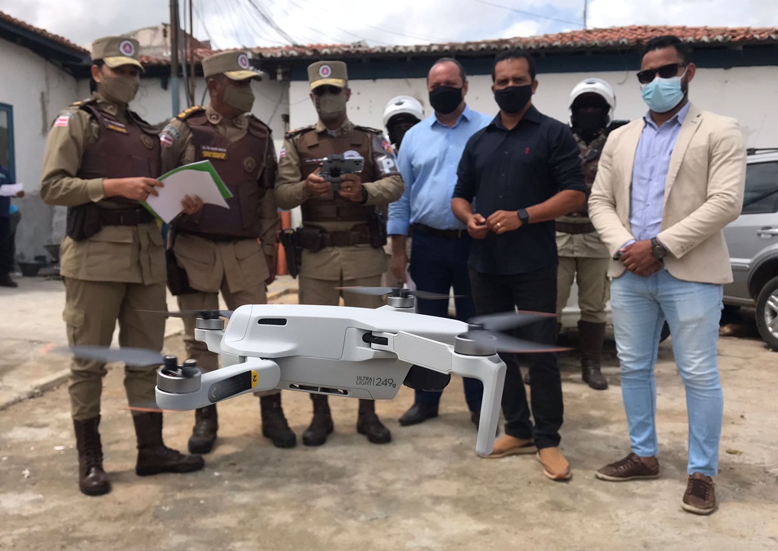 Mercado do Produtor de Juazeiro entrega drone à Polícia Militar para fortalecer ações de segurança no entreposto