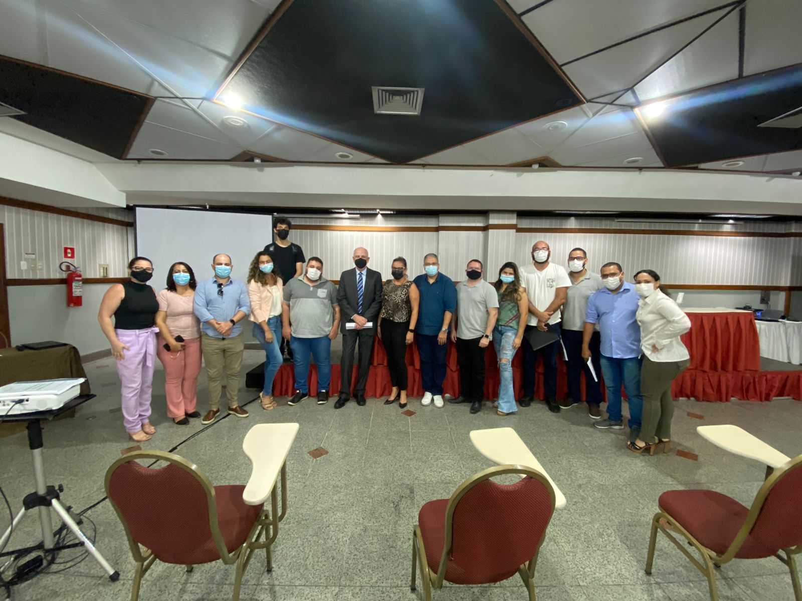 Prefeitura de Juazeiro investe em capacitação sobre nova Lei de Licitação para servidores do município