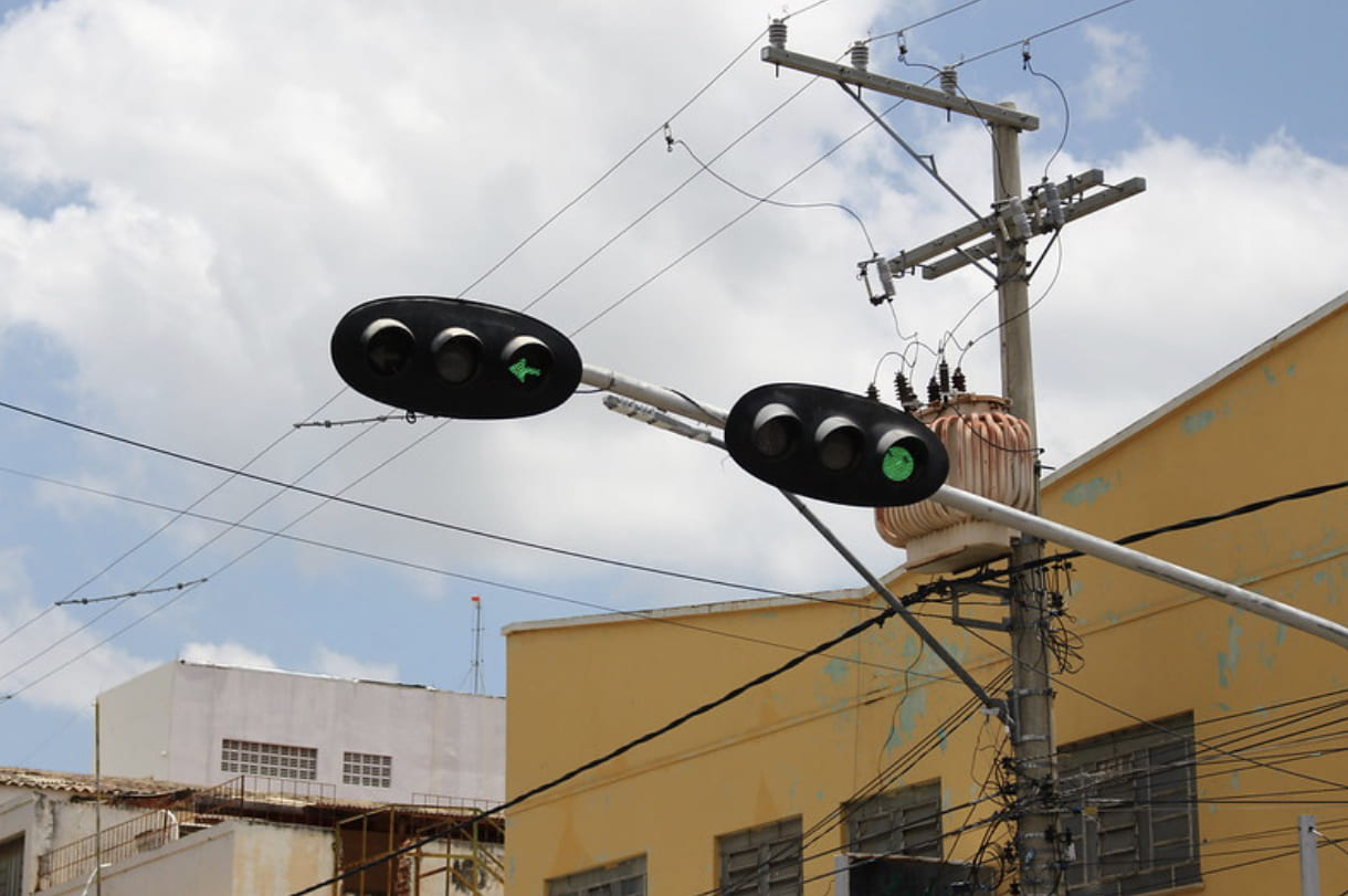 Prefeitura de Juazeiro anuncia número exclusivo para acionar manutenção e reparos em semáforos