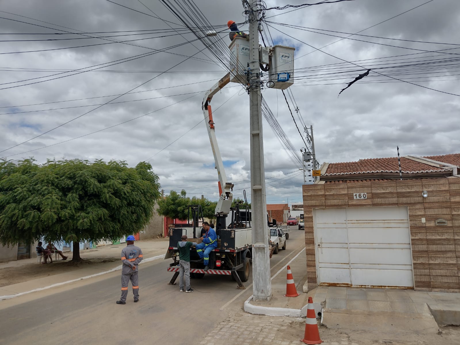 Em menos de três meses de implantação, Programa ‘Disk Luz’ já realizou mais de 4 mil atendimentos em Juazeiro