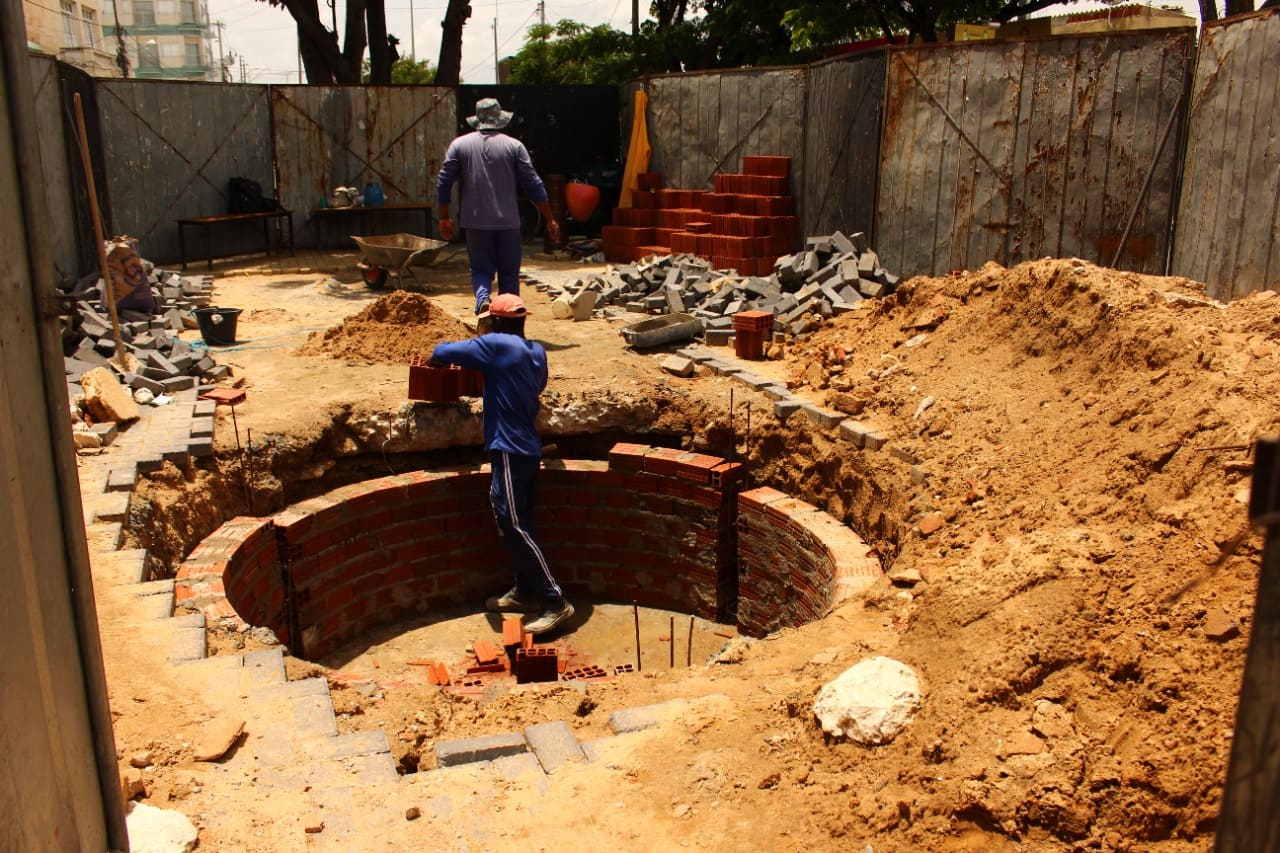 Em fase final, obra da Praça Jardim São Francisco, na Orla I de Juazeiro, vai receber fonte luminosa