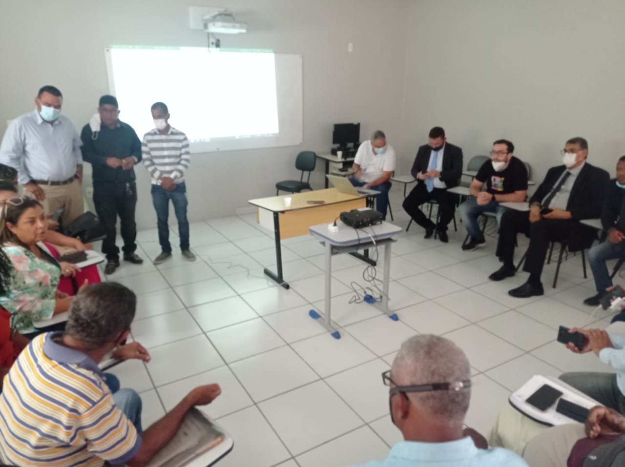 Prefeitura de Juazeiro amplia diálogo com sindicato e reforça o compromisso com pagamento do piso nacional da educação