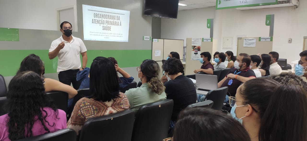 Secretário de Saúde de Juazeiro recepciona residentes que vão atuar na rede municipal de saúde