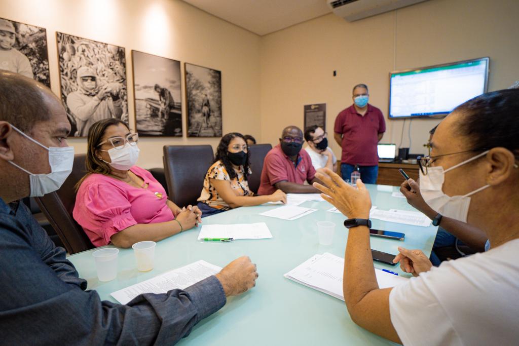 Prefeitura de Juazeiro pagará piso nacional estabelecido em 2022 para os professores da rede municipal