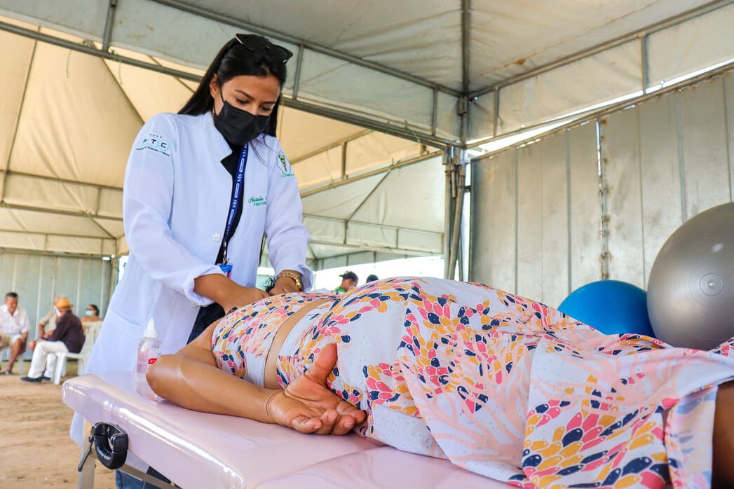 ‘Saúde em Movimento’ leva atendimentos para a zona rural de Juazeiro e população elogia e agradece serviços