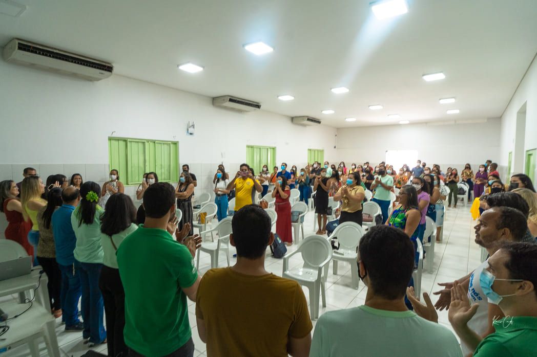 Secretários escolares da rede municipal de Juazeiro celebram equiparação salarial e enaltecem trabalho da atual gestão