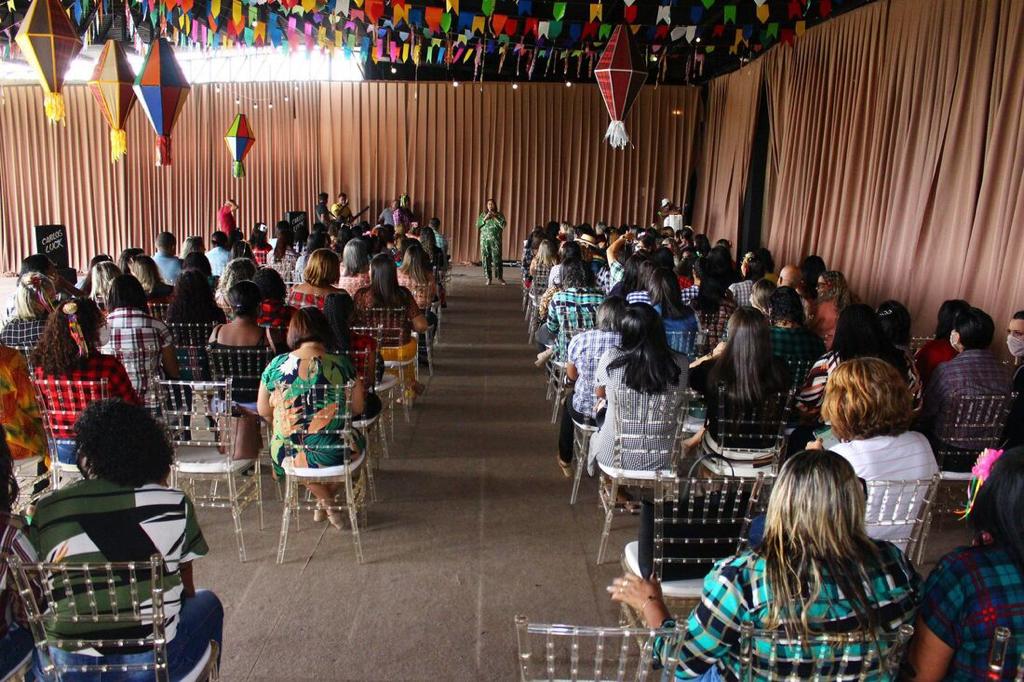 Com gestão qualificada, desempenho positivo da educação municipal de Juazeiro é destaque em encontro com gestores e coordenadores da rede