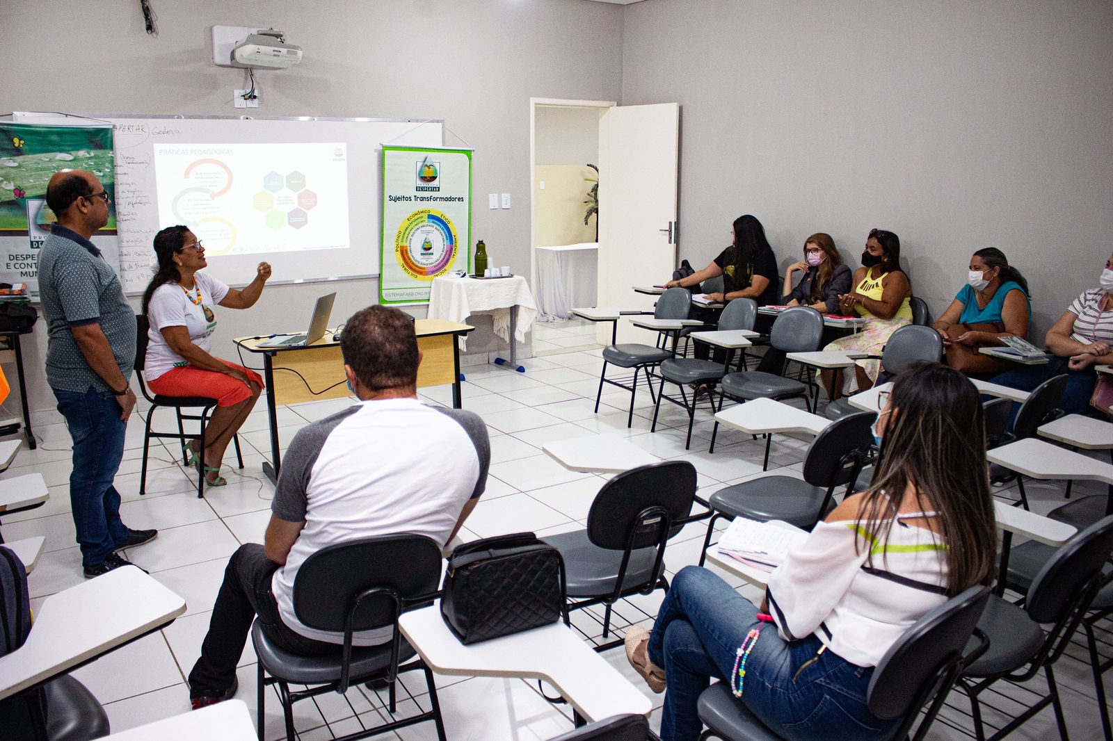 Gestores de escolas municipais de Juazeiro que ofertam ‘Técnicas Agrícolas’ participam de momento formativo