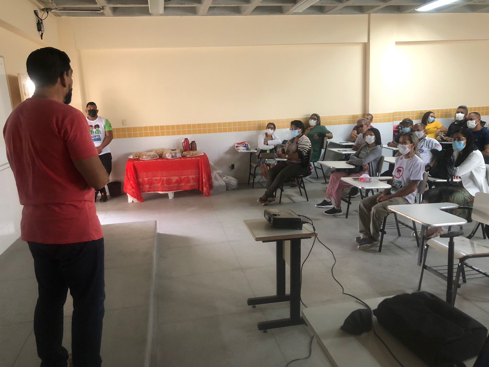 Qualificação: Agentes de endemias recebem capacitação sobre combate às zoonoses em Juazeiro