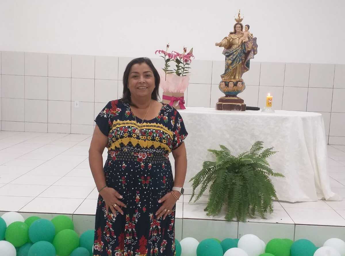 Seduc recebe imagem peregrina de Nossa Senhora das Grotas