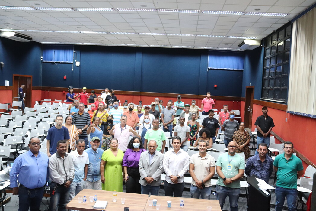 Prefeitura de Juazeiro promove encontro para ouvir reivindicações de vendedores ambulantes e debater melhorias para o setor