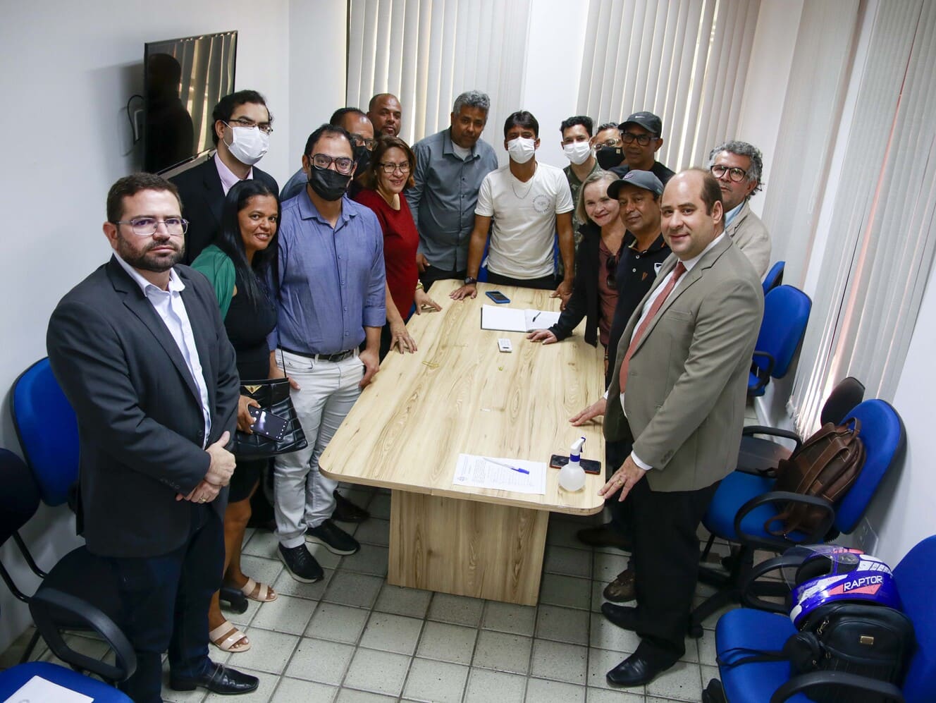 Prefeita Suzana Ramos reúne-se com representantes dos agentes comunitários de saúde e de endemias para firmar projeto de lei do piso salarial