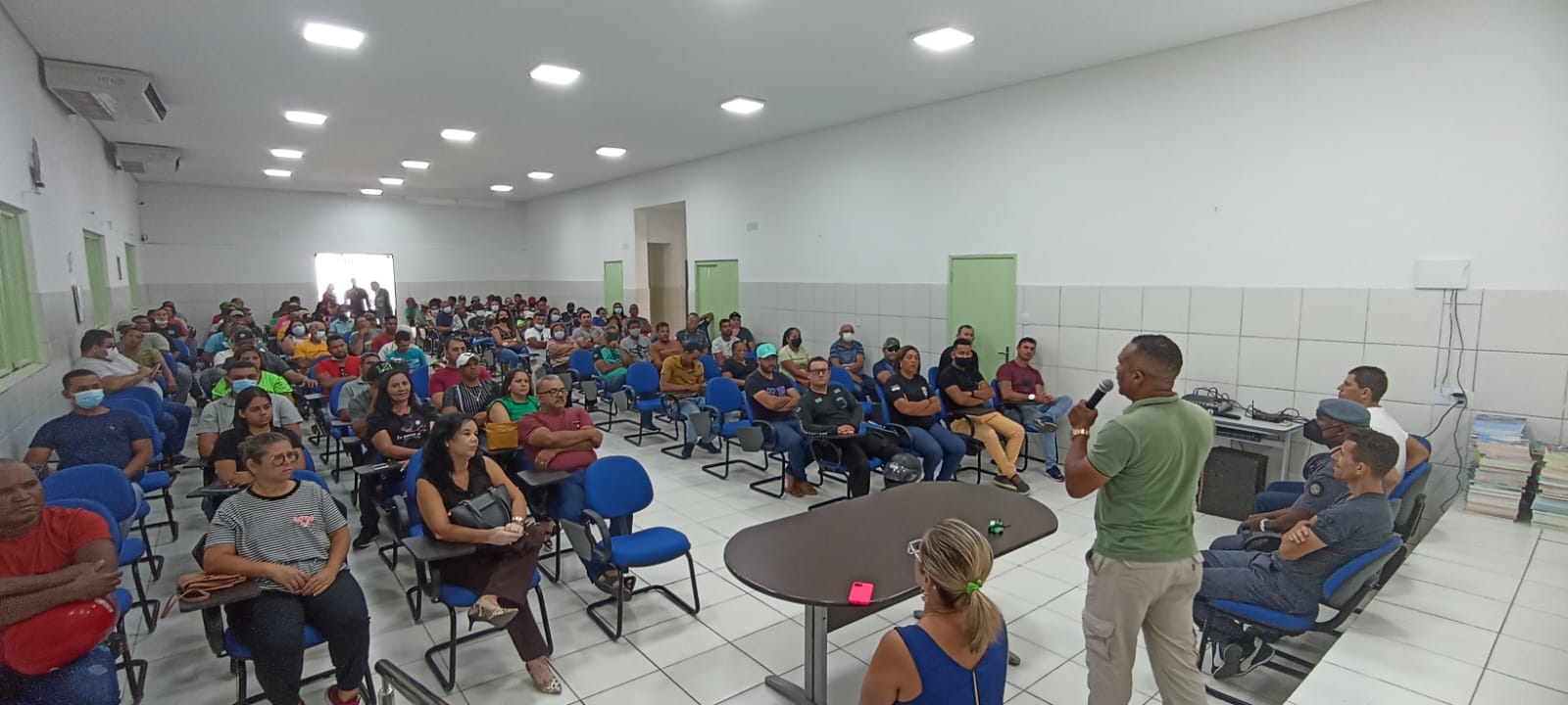 Reunião com profissionais que atuam na segurança de escolas municipais estreita laços e reforça avanços do segmento na gestão Suzana Ramos