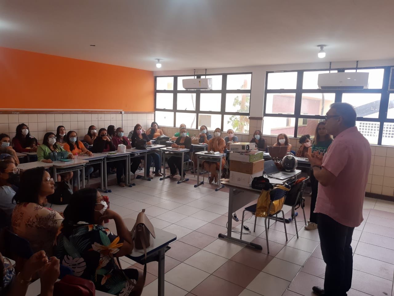 Prefeitura de Juazeiro realiza formação continuada para mais de 500 professores dos Anos Iniciais e reforça compromisso com a aprendizagem