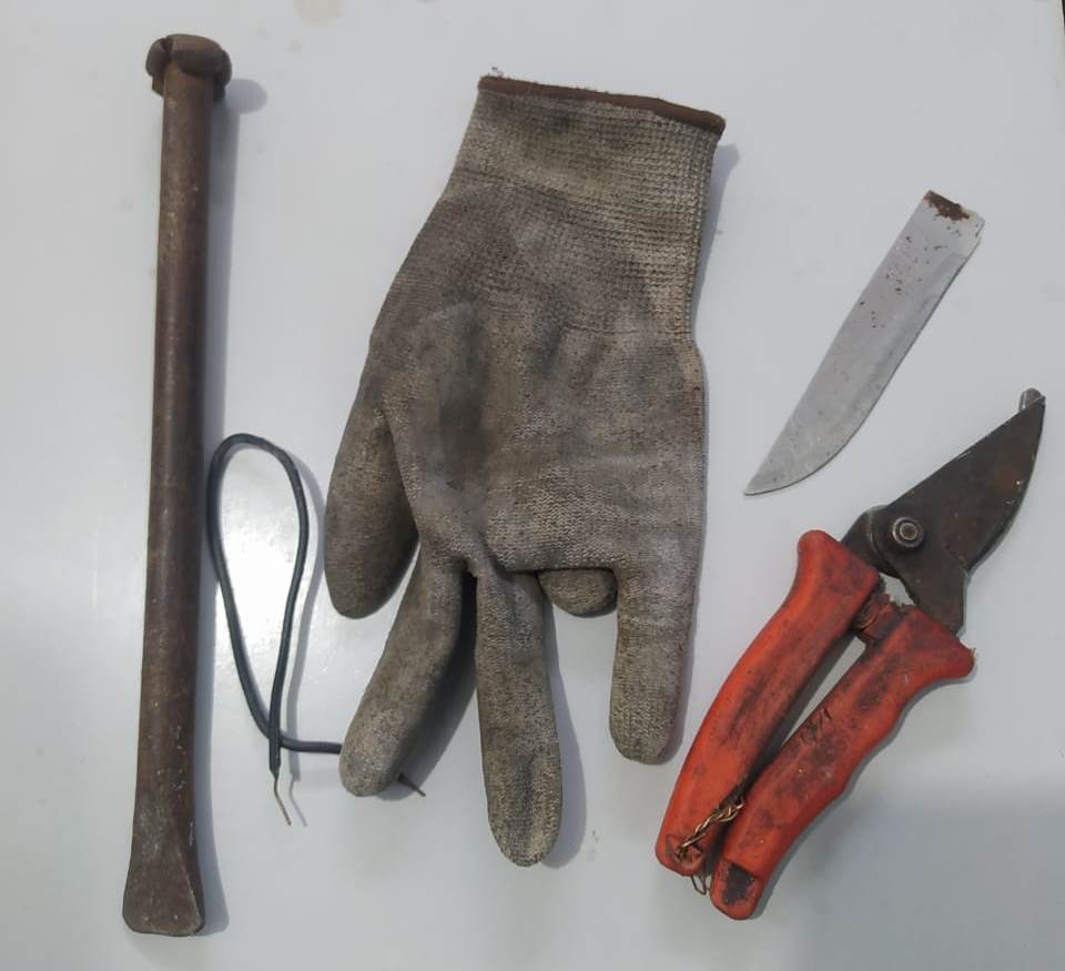 Equipes da Prefeitura Juazeiro detectam suspeito de roubo de fiação elétrica na Avenida Cheffy Khoury e acionam Polícia Militar