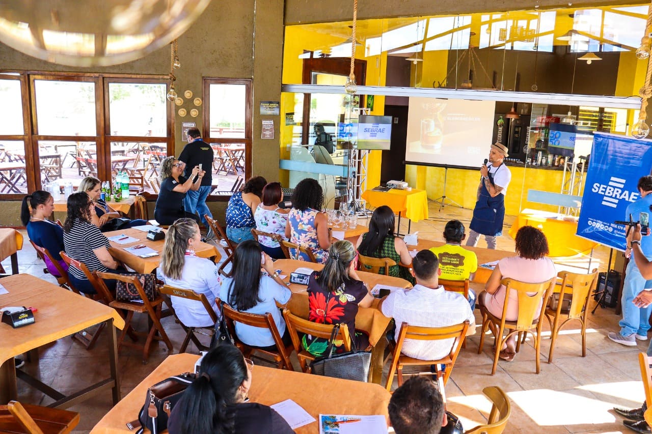 Elaboração de drinks é tema de oficina preparatória para Festival Gastronômico de Juazeiro