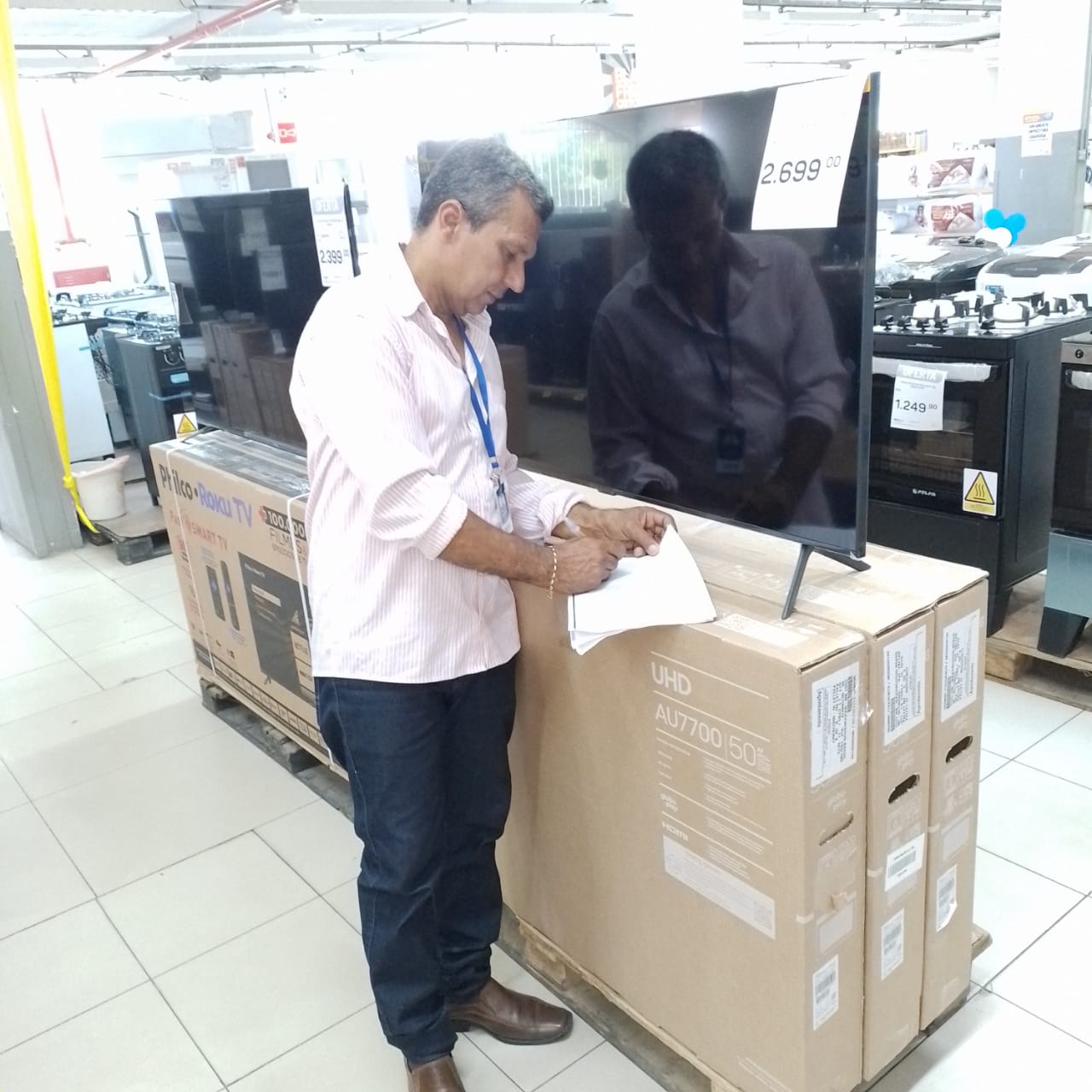 Procon Juazeiro divulga pesquisa de preços de produtos para evitar golpes na Black Friday