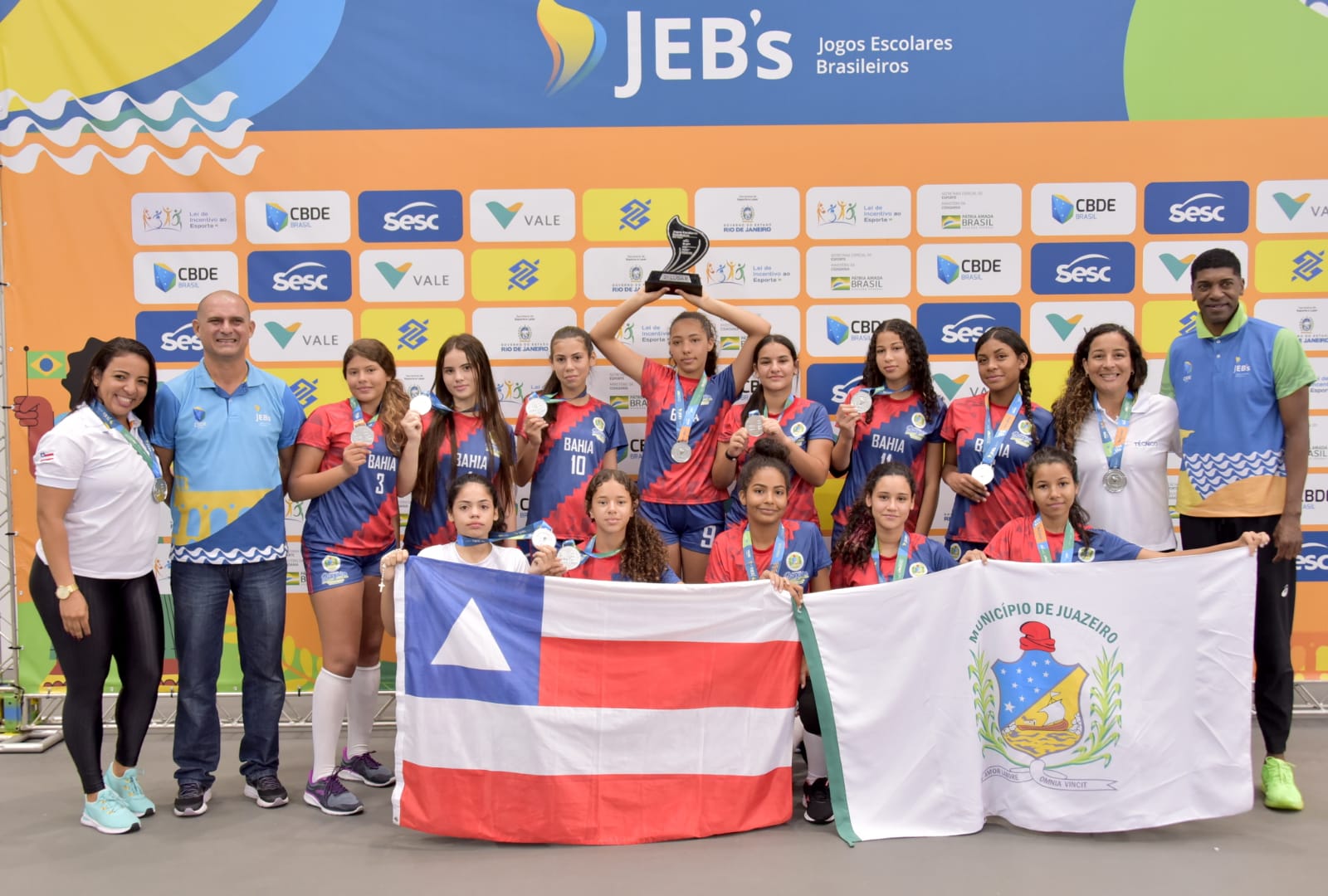 Escola Municipal Dois de Julho conquista medalha de prata na ‘série cobre’ de maior competição estudantil do país