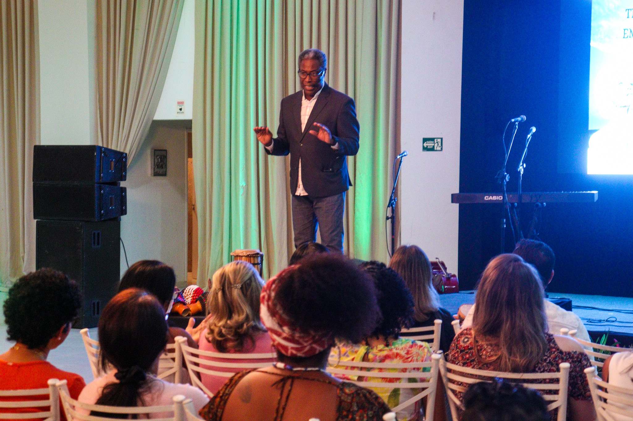 Musicalidade, cultura africana e interação marcam palestra do professor e pesquisador Natanael Santos, promovida pela Prefeitura de Juazeiro