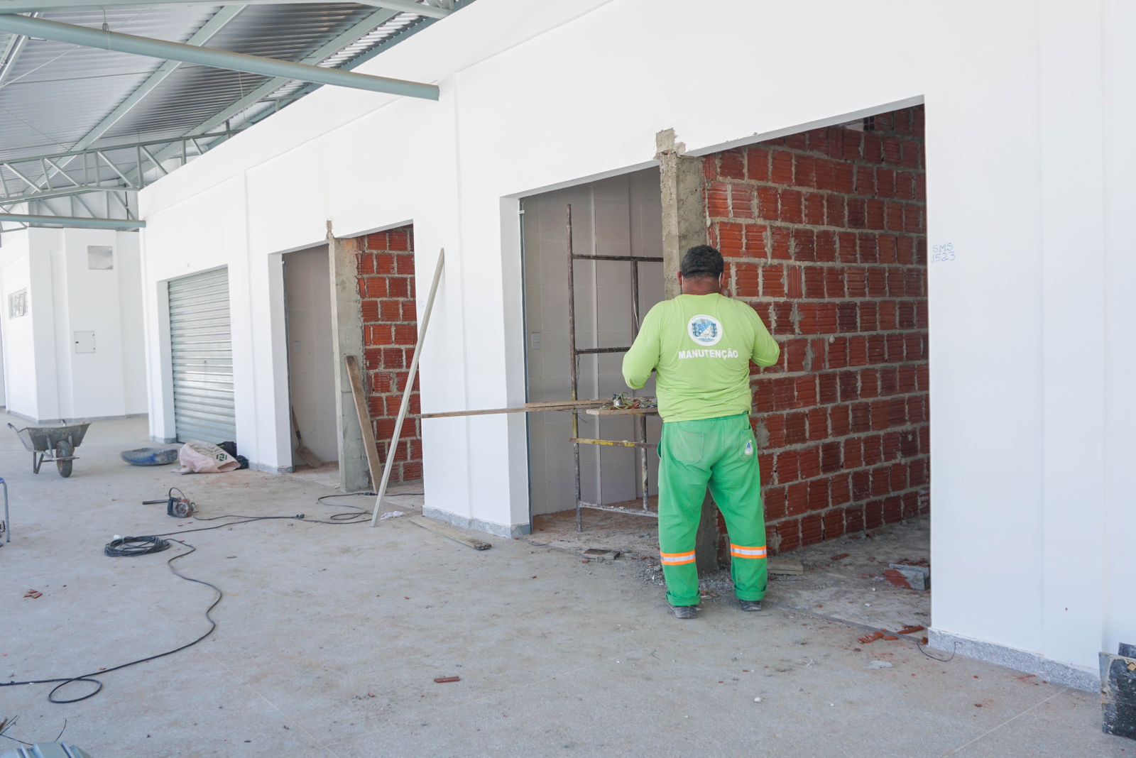 Prefeitura de Juazeiro inicia as obras da divisão de boxes do Mercado Joca de Oliveira