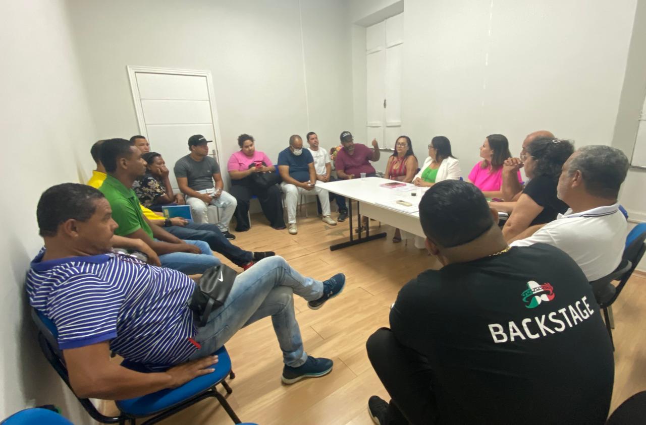 Prefeitura de Juazeiro se reúne com representantes de blocos que irão desfilar no Carnaval 2023