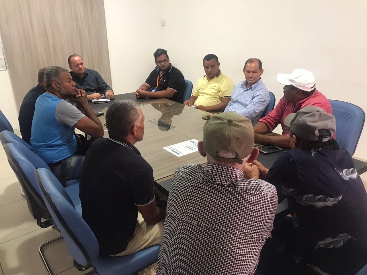 Direção do SAAE Juazeiro se reúne com comunitários da sede e do interior e ouve demandas