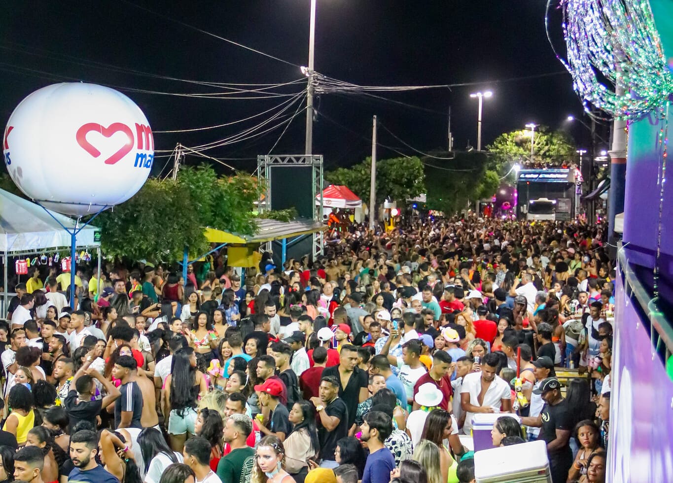 Segunda noite do Carnaval de Juazeiro leva mistura de ritmos para circuitos da folia