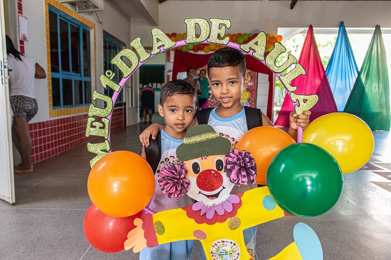 Volta às aulas: ano letivo iniciou nesta segunda-feira para mais de 37 mil estudantes da rede municipal de ensino de Juazeiro