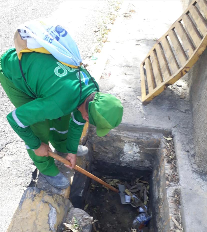 Em ação preventiva, prefeitura realiza limpeza das galerias de águas pluviais de Juazeiro