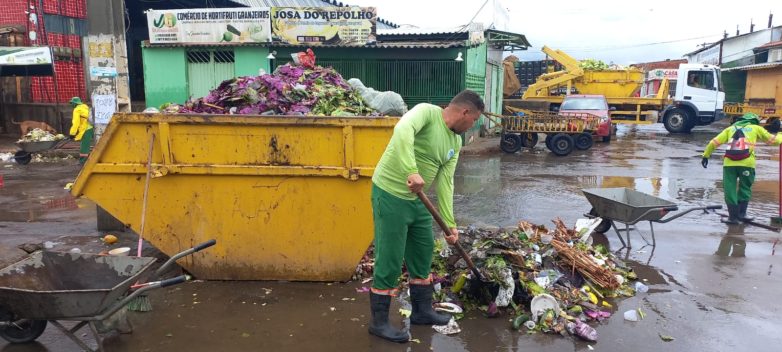 Prefeitura de Juazeiro reforça serviços de limpeza e manutenção no Mercado do Produtor