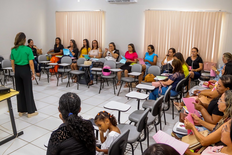 Educadores da Rede Municipal de Ensino participam de formação promovida pela Prefeitura de Juazeiro