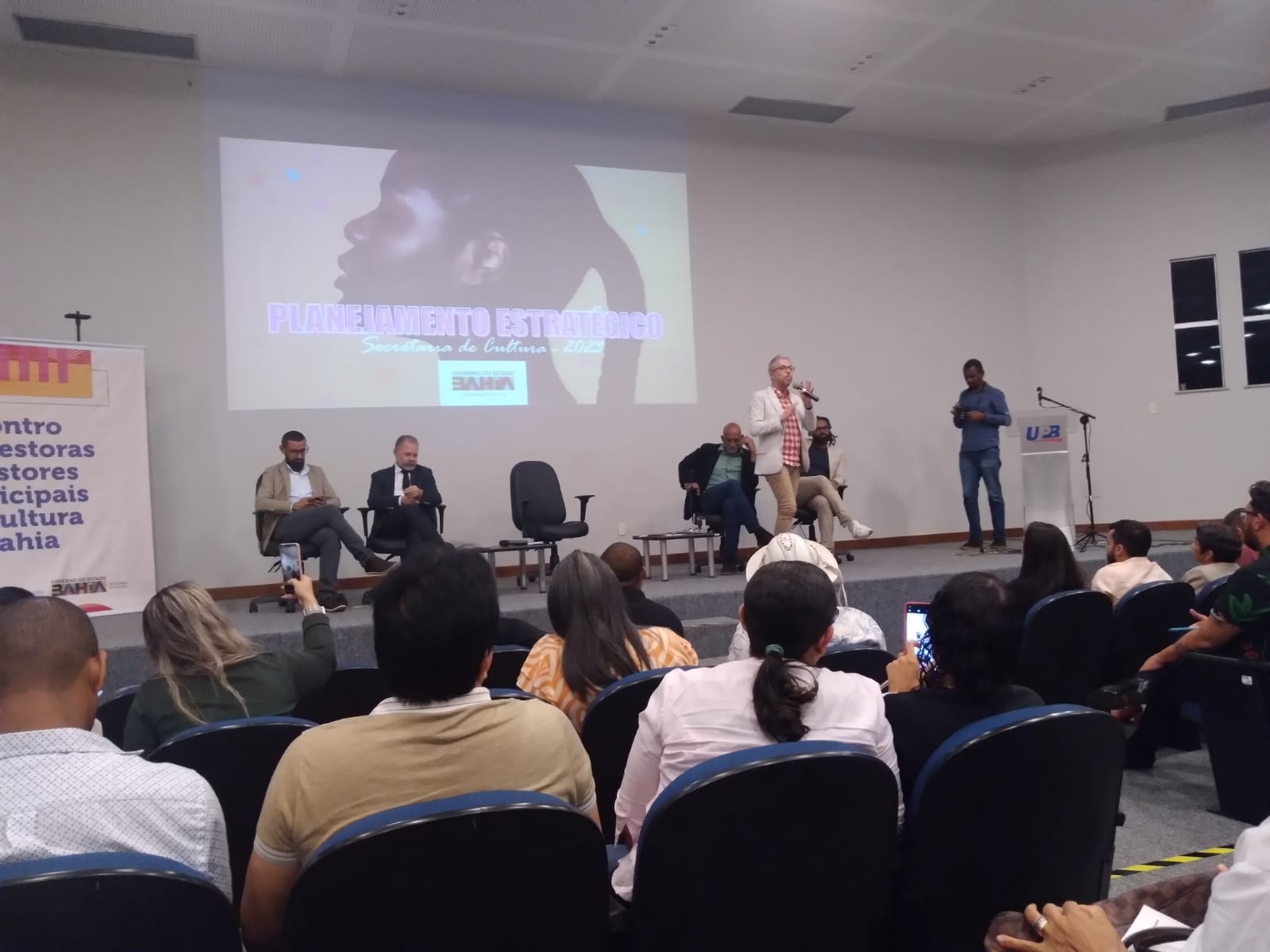 Representante da Prefeitura de Juazeiro participa de encontro em Salvador para discutir investimentos na cultura do município