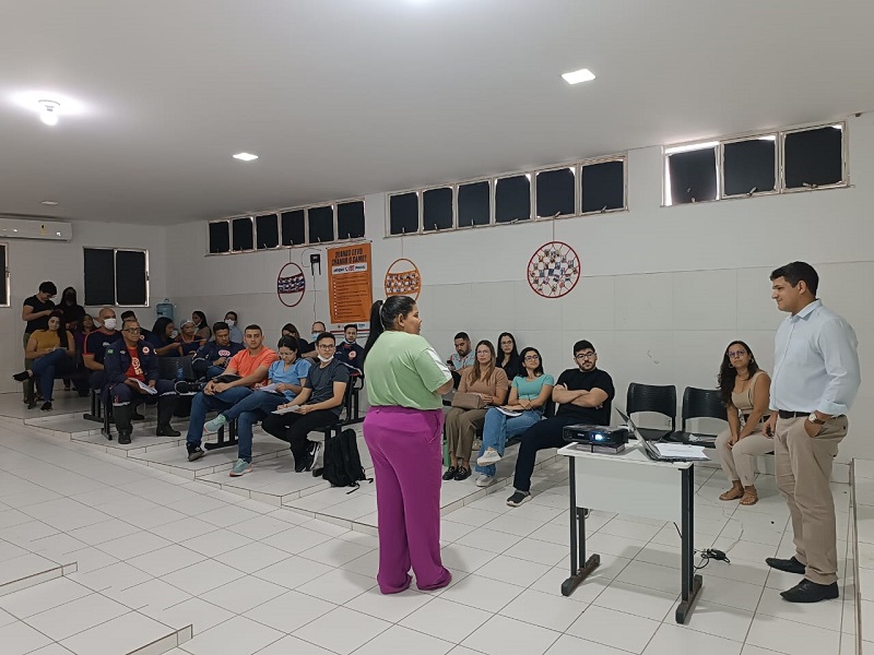 Prefeitura de Juazeiro capacita profissionais para atendimentos emergenciais em Saúde Mental