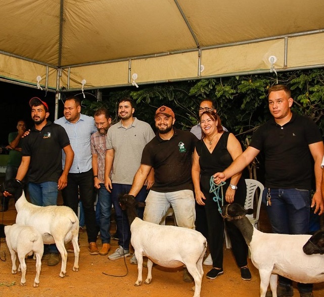 10ª Feira do Bode de Itamotinga movimentou comunidade de Cacimba do Silva neste sábado