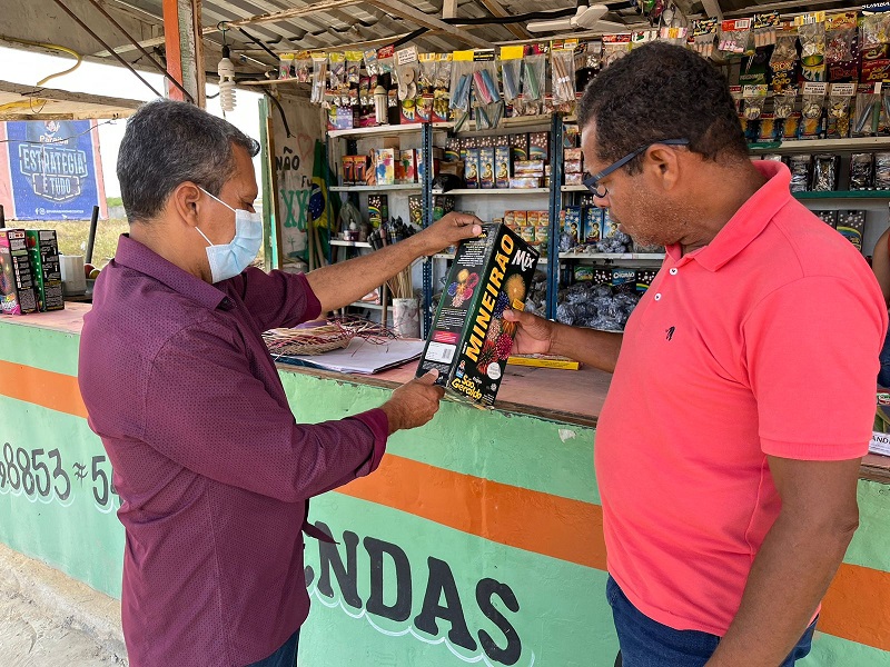 Procon de Juazeiro intensifica fiscalização no comércio de fogos de artifício