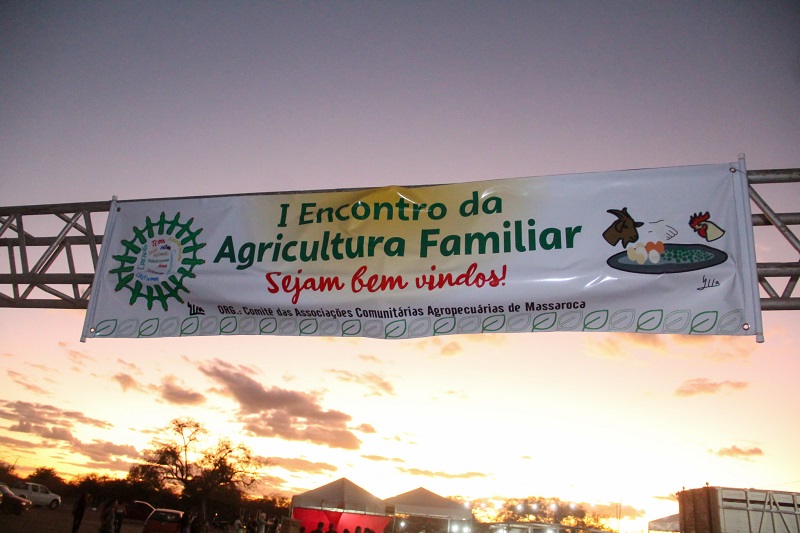 Prefeita Suzana Ramos prestigia 1° Encontro da Agricultura Familiar em Massaroca   