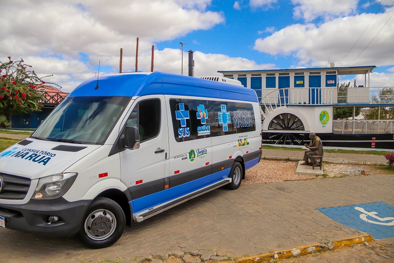 Consultório na Rua: Equipe multiprofissional leva dignidade às pessoas em situação de rua