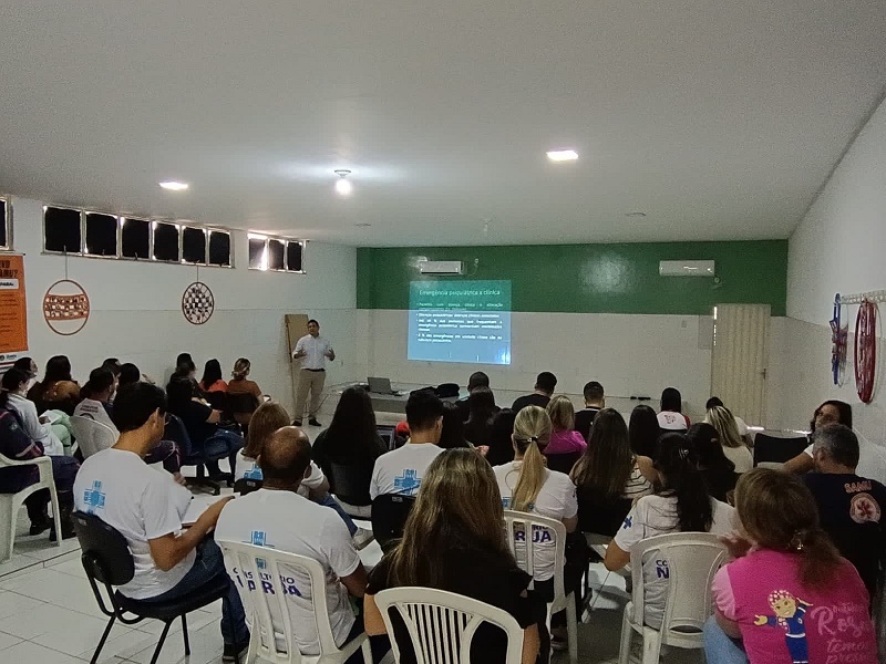 Profissionais dos serviços de urgências e emergências participam de formação para atendimento a pacientes de saúde mental