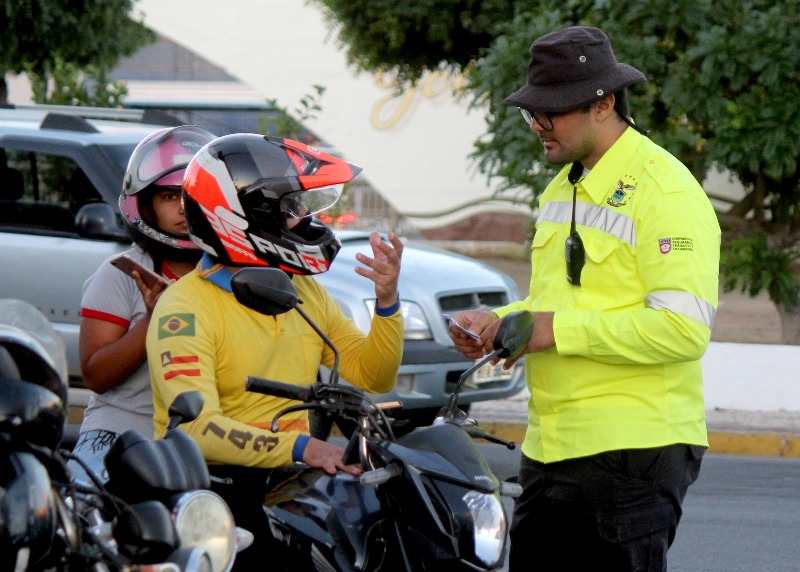 Paz do Trânsito: CSTT e outros órgãos de segurança realizam blitz para combater circulação de veículos com irregularidades