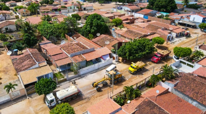 Prefeitura de Juazeiro leva serviços de melhorias estruturantes para o NH-2 em Itamotinga