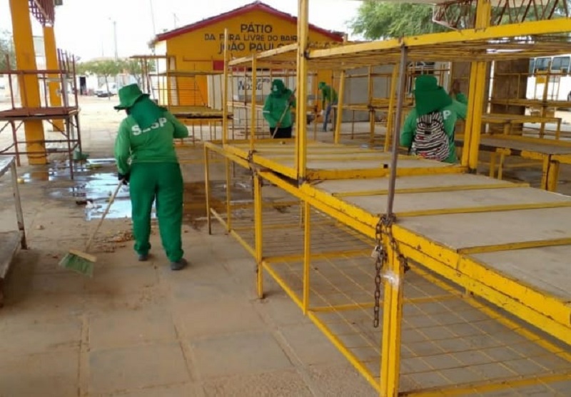 Prefeitura de Juazeiro intensifica limpeza nas Feiras livres e feirantes aprovam os serviços
