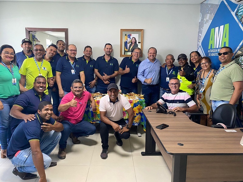 Mercado do Produtor de Juazeiro presta homenagem ao servidor mais antigo do entreposto