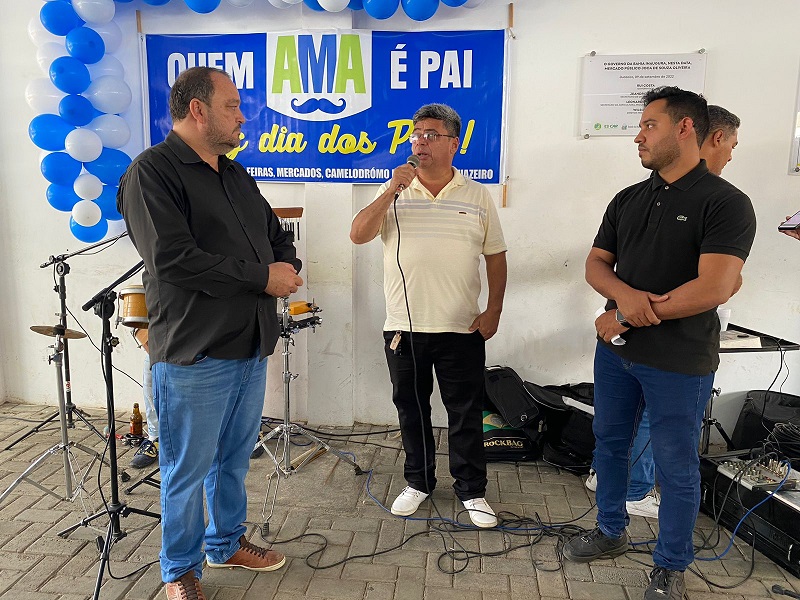 Prefeitura comemora Dia dos Pais nas feiras e mercados de Juazeiro